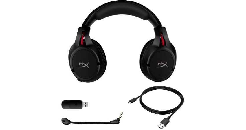 Package of HyperX Cloud Flight