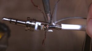 How to Invert Sound on Your Headphones [Best Guide] - SOUNDSIGHTR